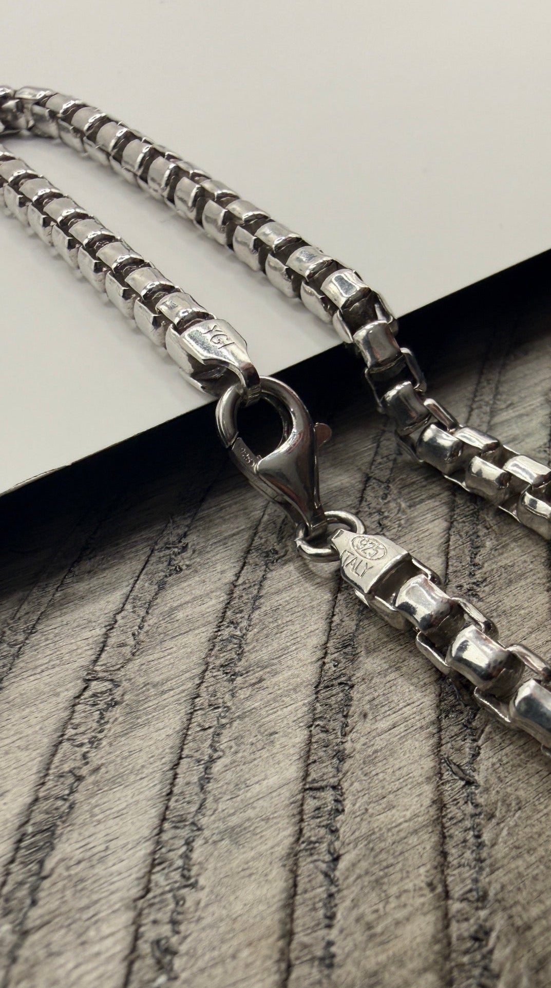 Modern Silver Box Chain Bracelet 8"