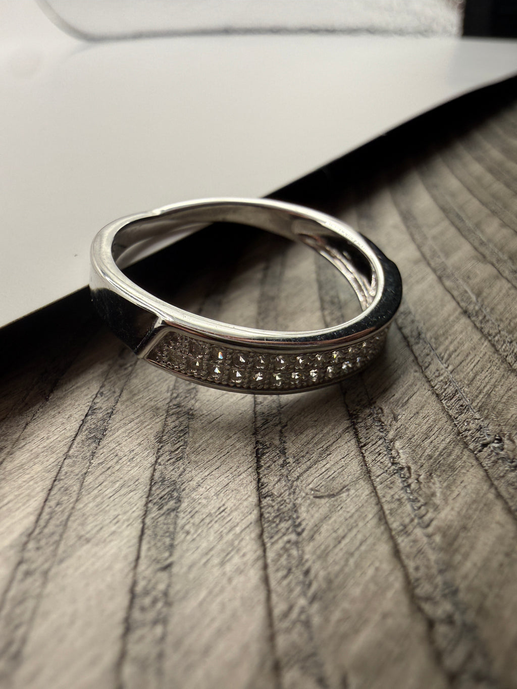 Solis Ring 8"