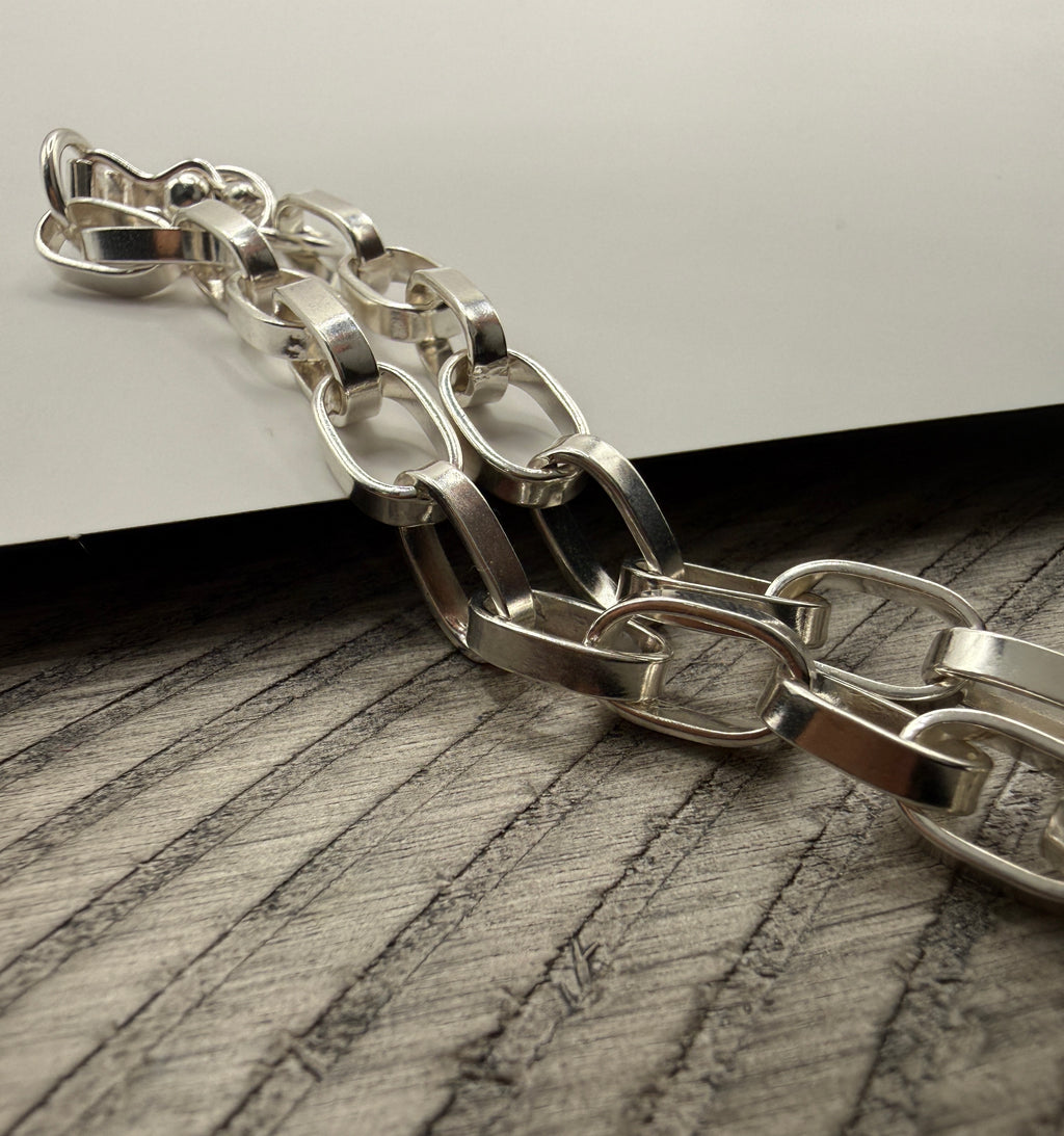Modern Paperclip Link Chain Bracelet 8"