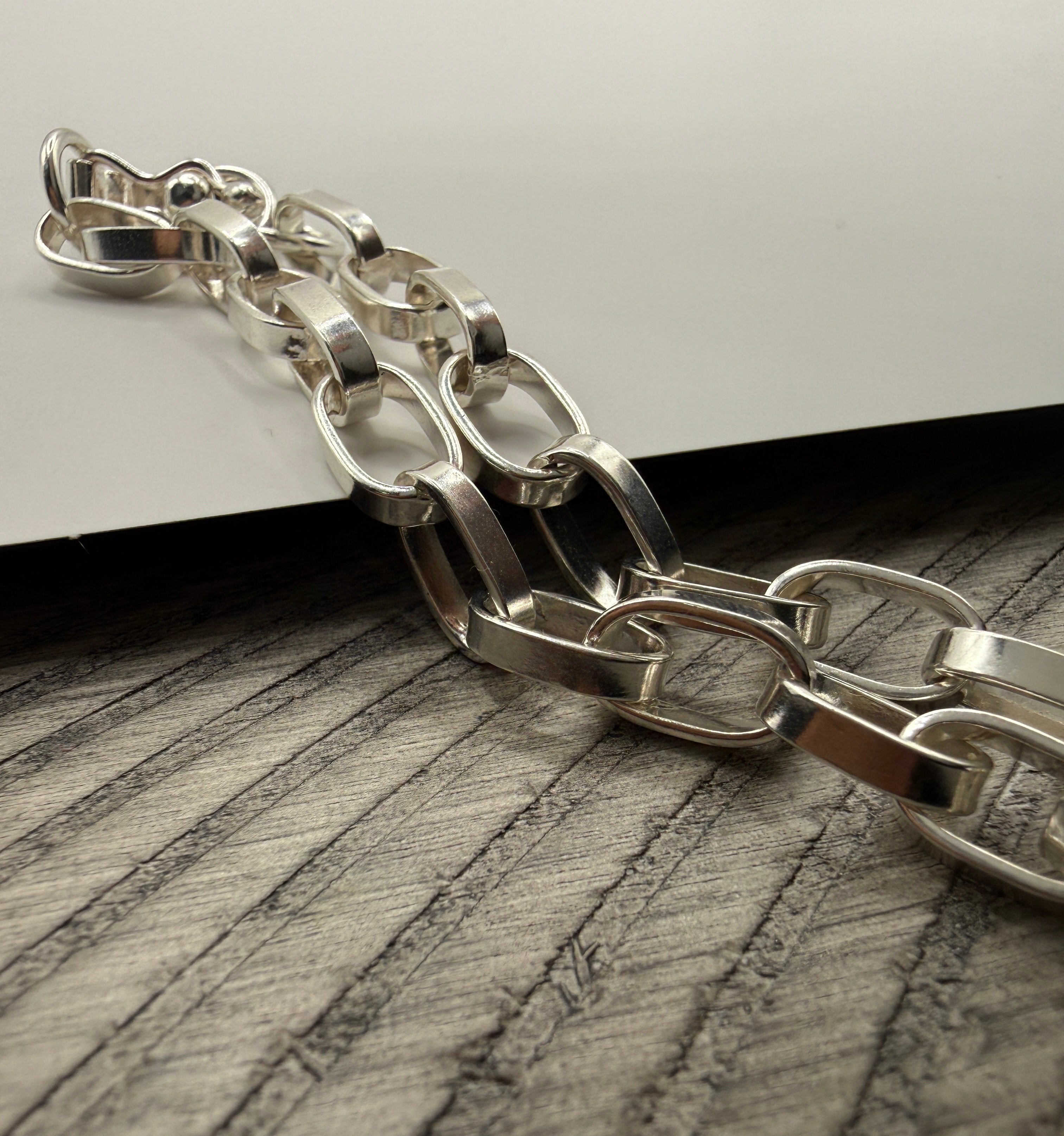 Modern Paperclip Link Chain Bracelet 8"