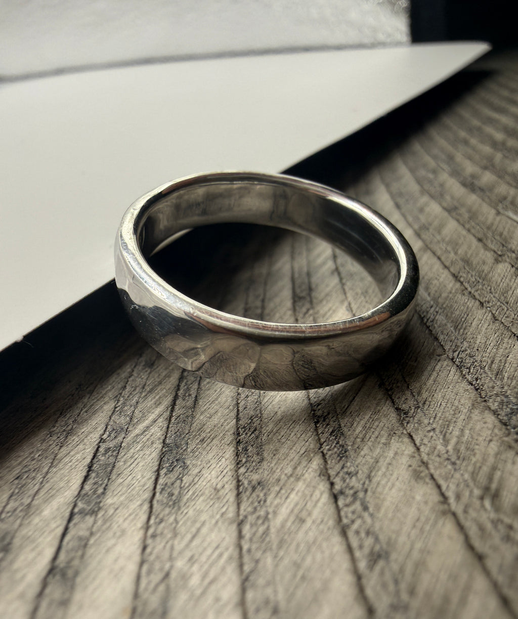 Sterling Silver Hammered Band Ring 9"