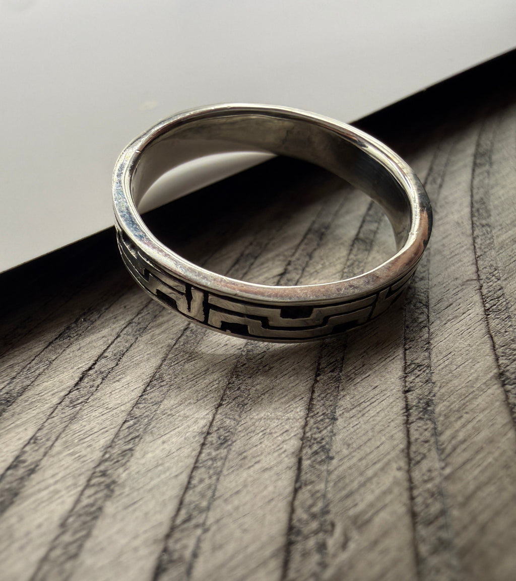 Sterling Silver Labyrinth Ring 10.5"