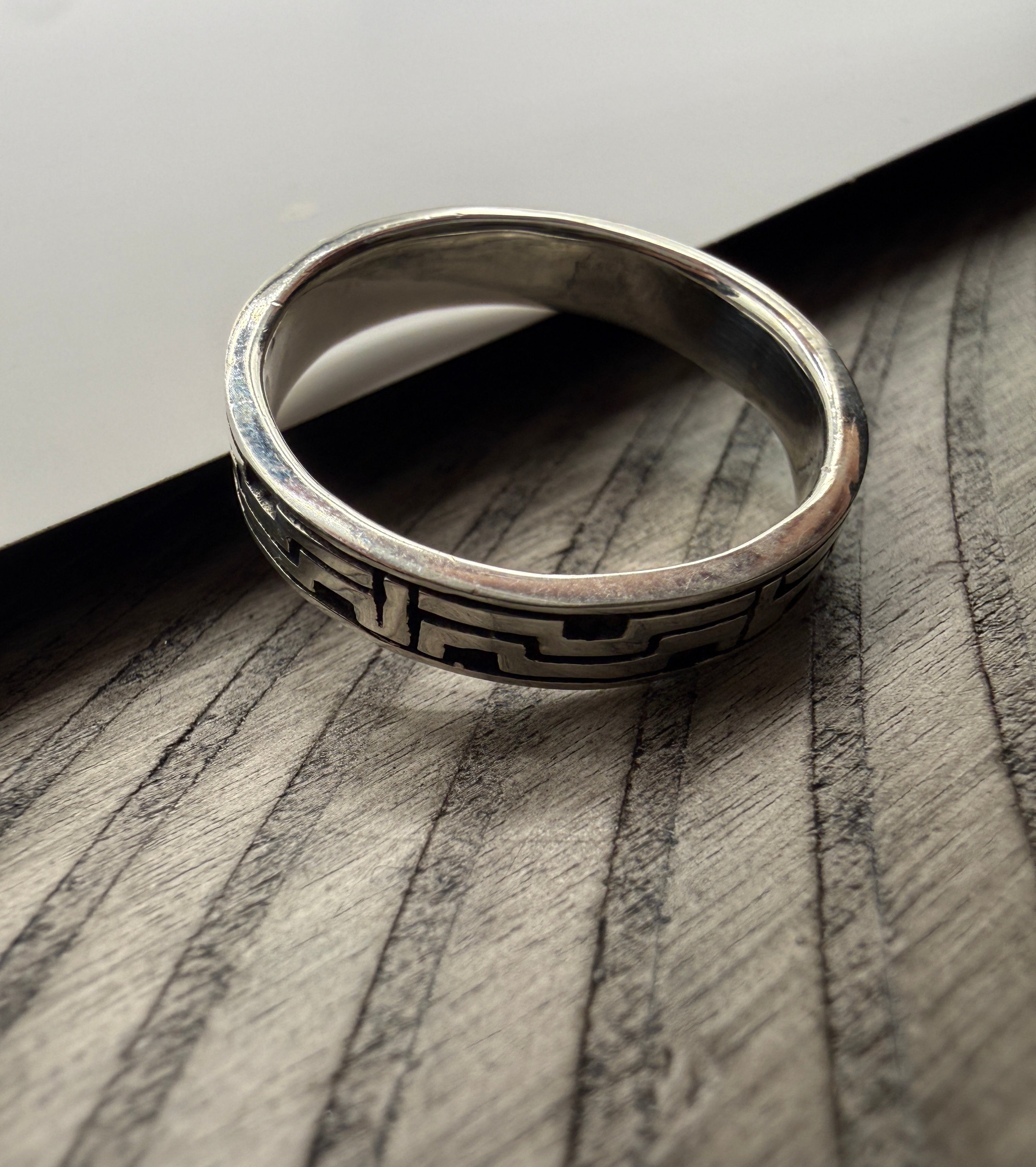 Sterling Silver Labyrinth Ring 10.5"